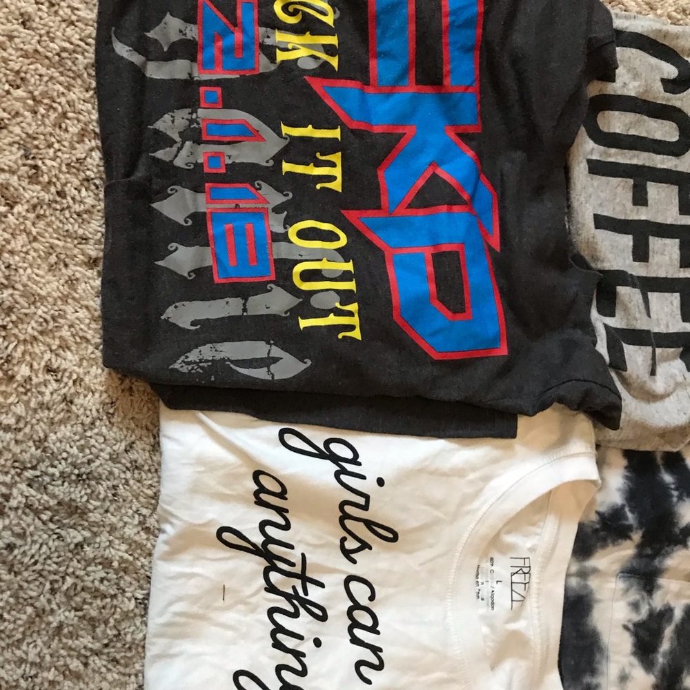 T-Shirts - Picture 3 of 6